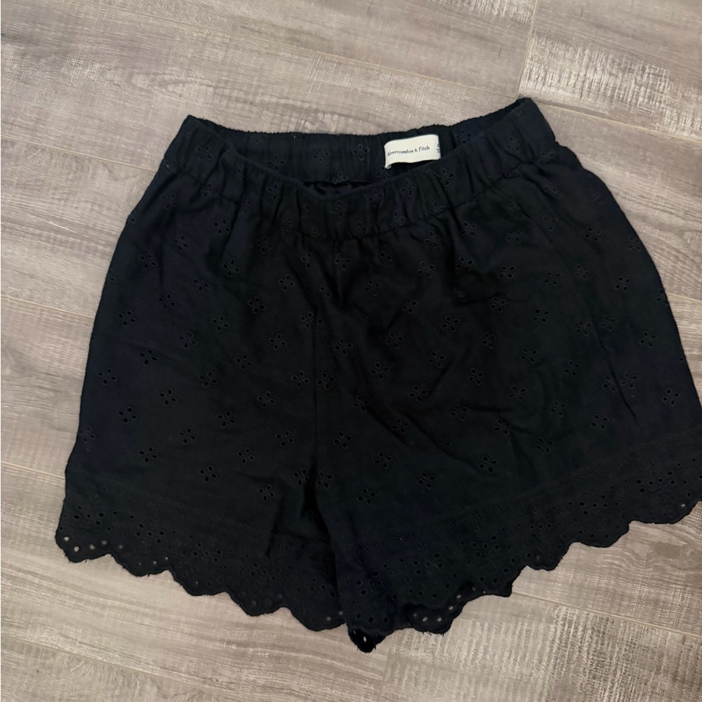Abercrombie & Fitch Black Eyelet Scalloped High-Waist Shorts